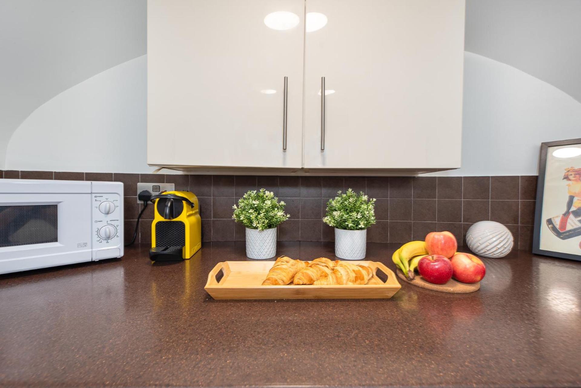 3 Bedroom Apartment With Private Terrace In Pimlico, Westminster, Victoria ลอนดอน ภายนอก รูปภาพ