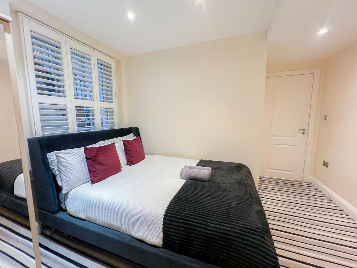 3 Bedroom Apartment With Private Terrace In Pimlico, Westminster, Victoria ลอนดอน ภายนอก รูปภาพ