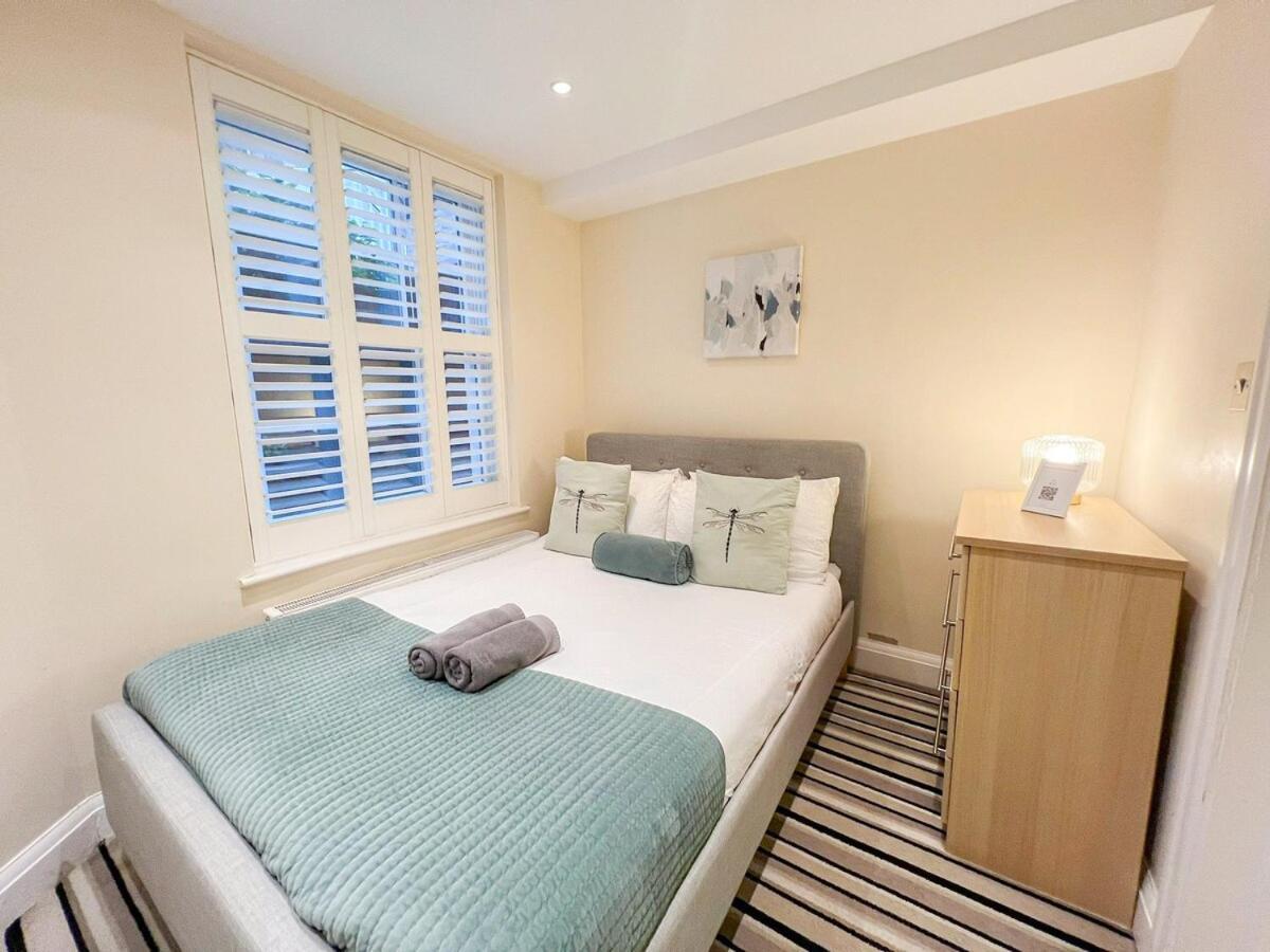 3 Bedroom Apartment With Private Terrace In Pimlico, Westminster, Victoria ลอนดอน ภายนอก รูปภาพ