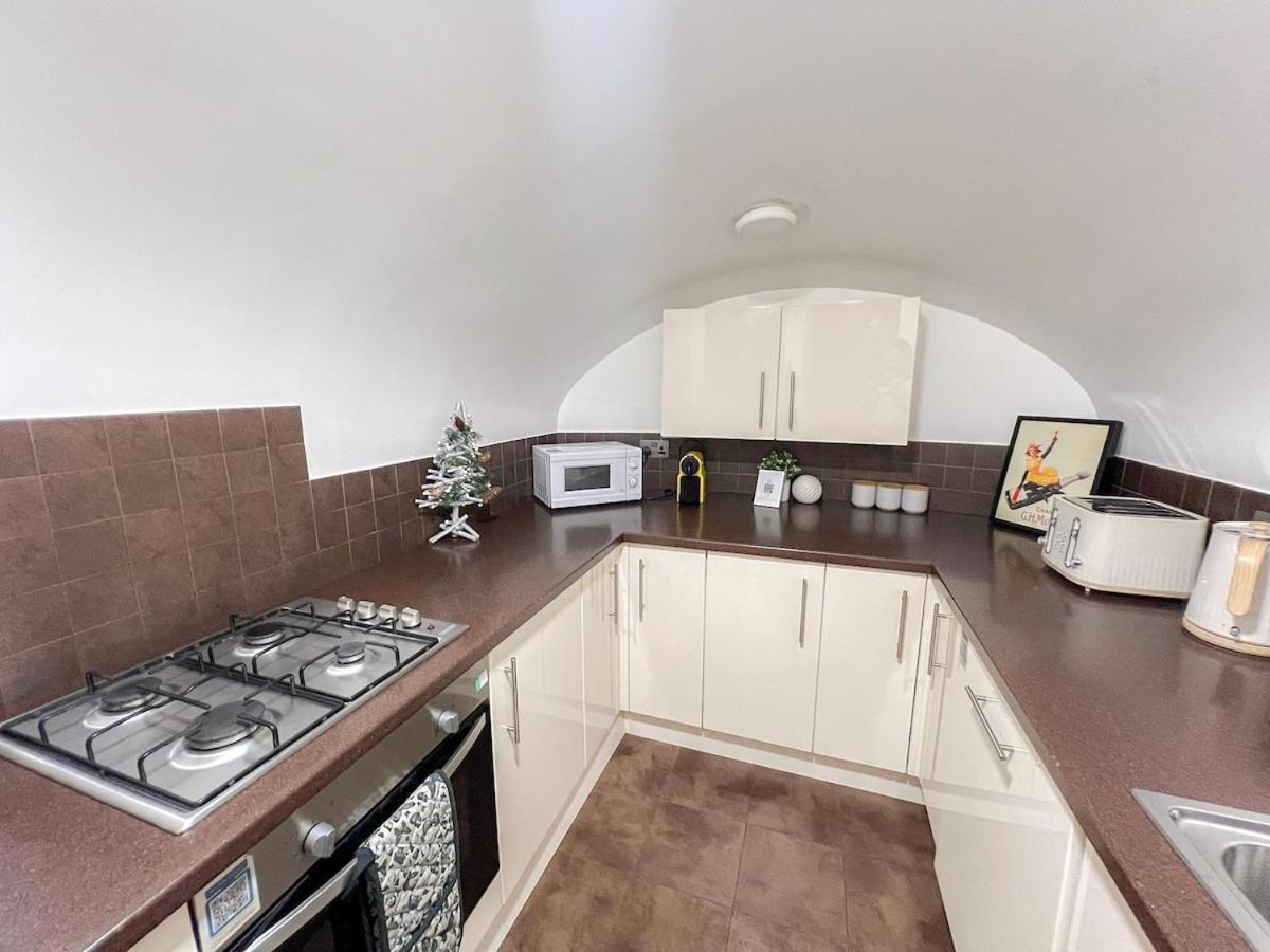 3 Bedroom Apartment With Private Terrace In Pimlico, Westminster, Victoria ลอนดอน ภายนอก รูปภาพ