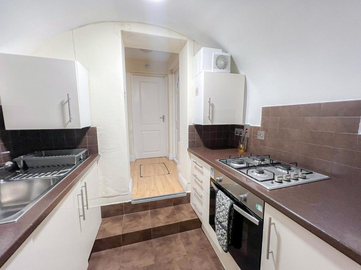 3 Bedroom Apartment With Private Terrace In Pimlico, Westminster, Victoria ลอนดอน ภายนอก รูปภาพ