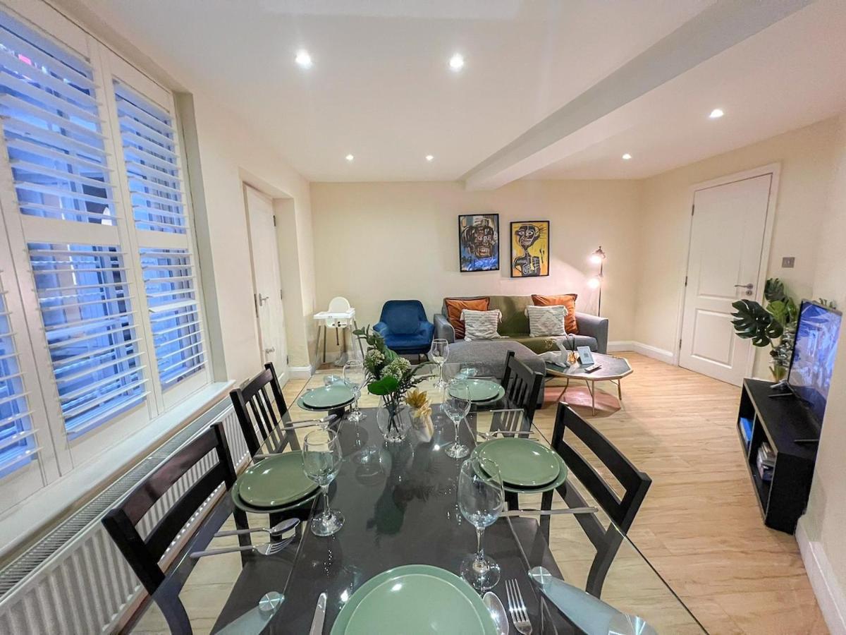 3 Bedroom Apartment With Private Terrace In Pimlico, Westminster, Victoria ลอนดอน ภายนอก รูปภาพ